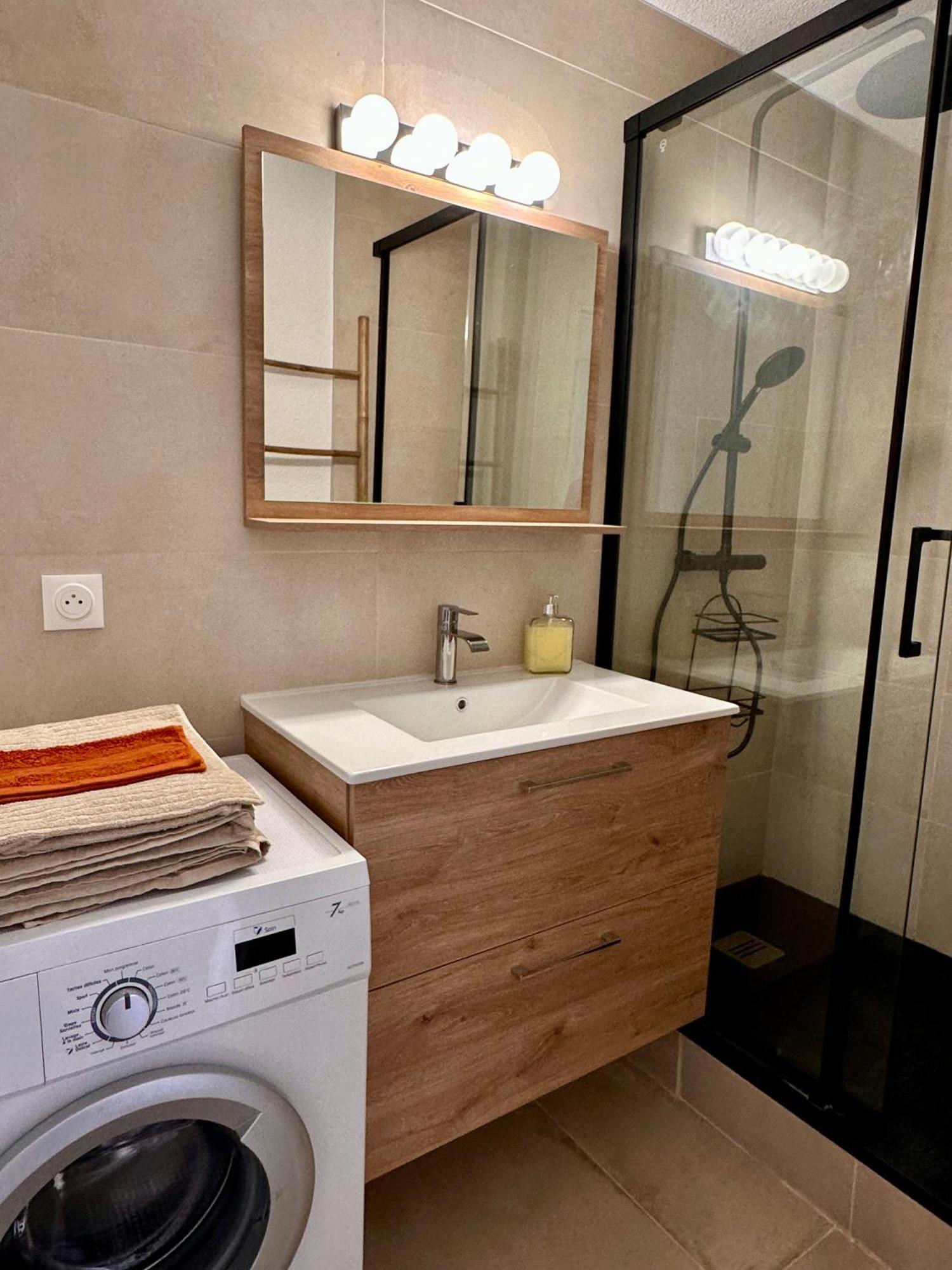 Evasion Setoise - Appartement Avec Balcon Vue Marina, Climatise, Parking - Situe A 200M De La Plage Sète Eksteriør billede